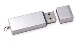 Pamięć USB z zatyczką